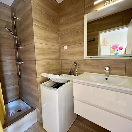 Lumineux T2 Avec Wi-fi Et Lave-linge, Centre - Fr-1-541-182 * لاروش بوزيه